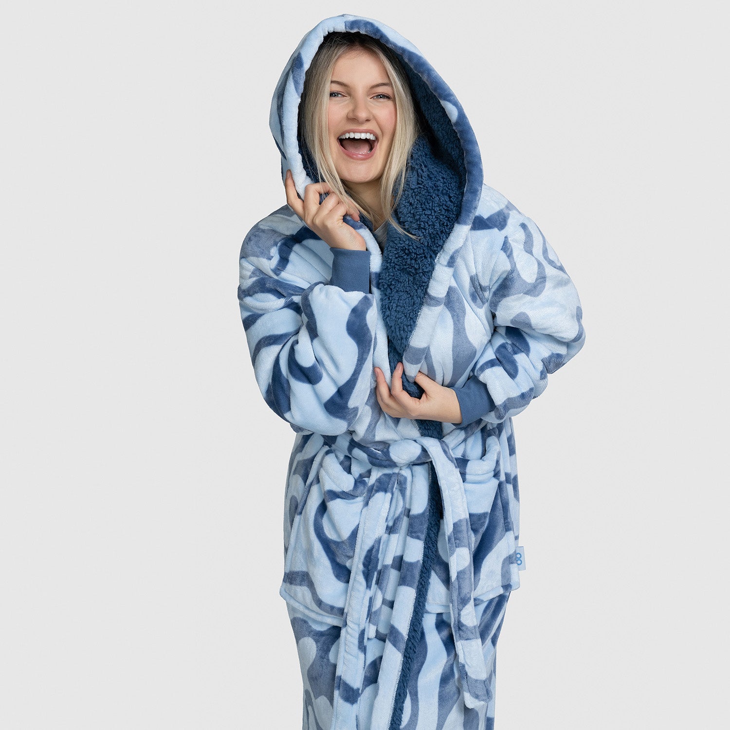 Blue Swirl Sherpa Dressing Gown – The Oodie