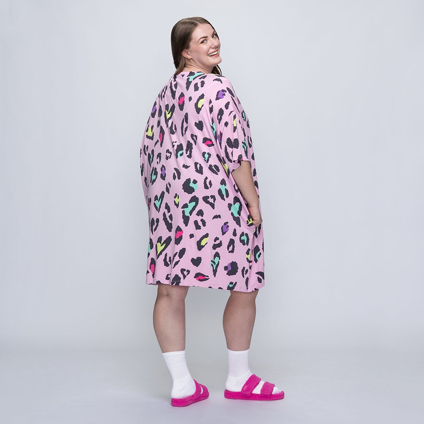 size: Tayla is 169cm wearing a size OOD