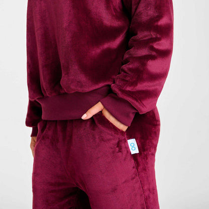 size: Tayleb is 182cm wearing a size L/XL