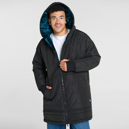 Tayleb who is 182cm wearing a size L/XL