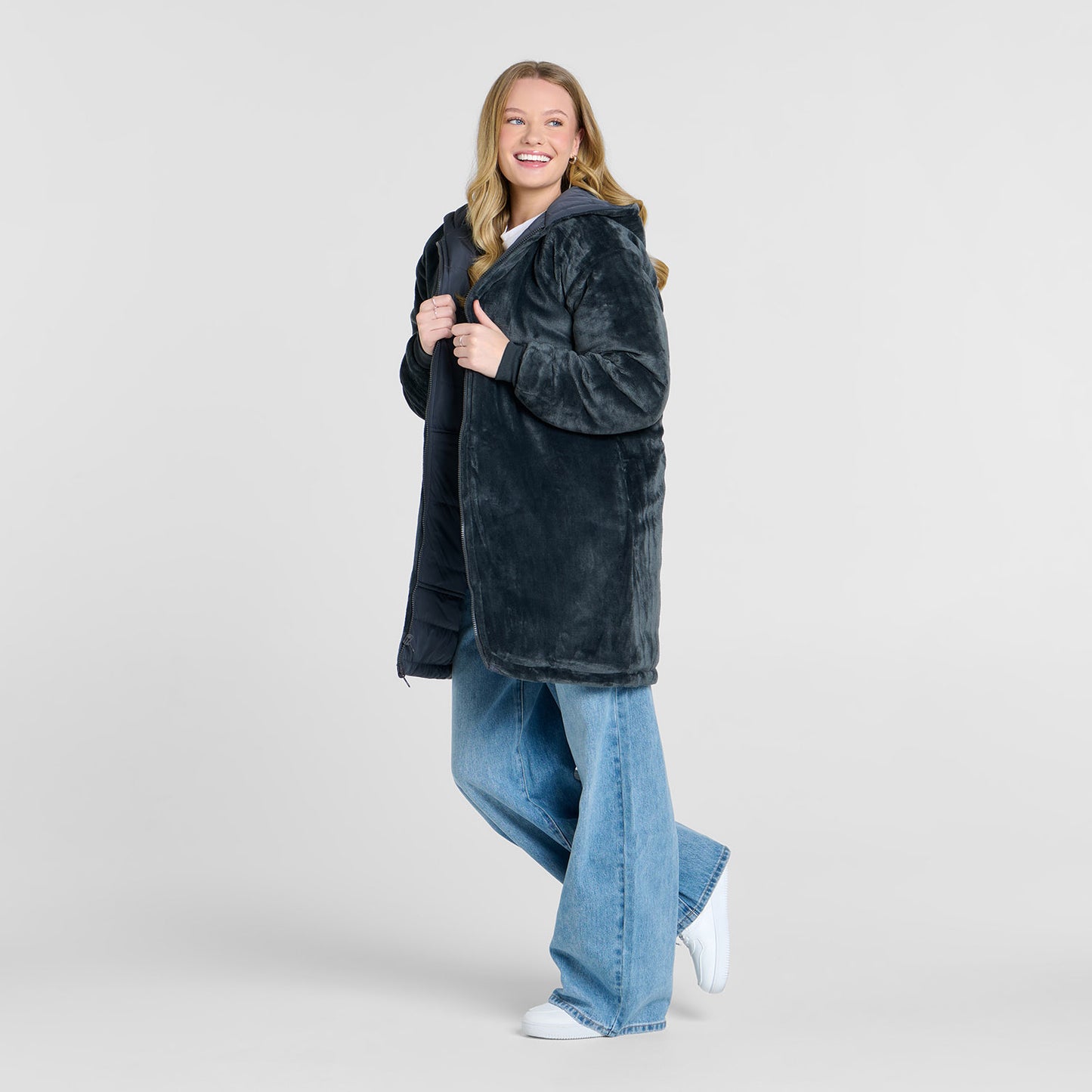 Sarah H who is 168cm and wears a size XS/X