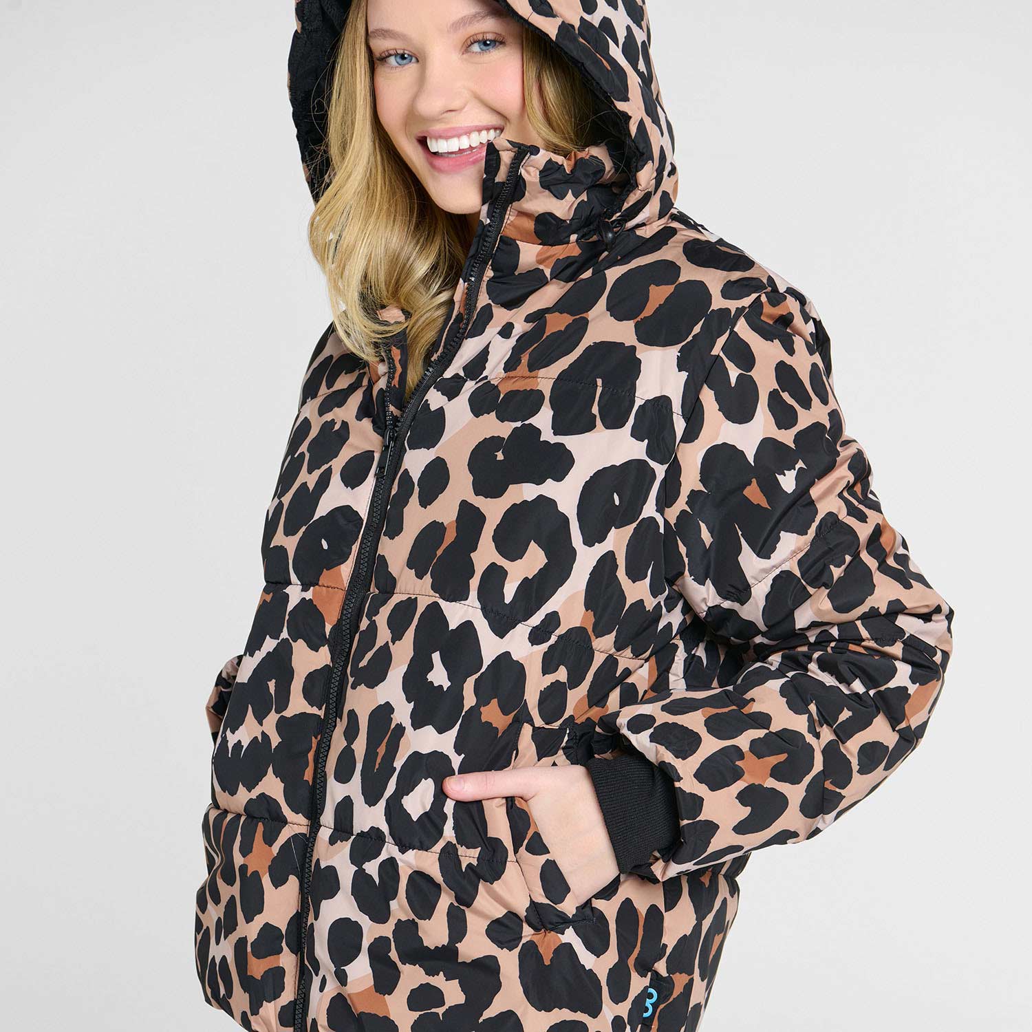 size: Sarah is 168cm wearing a size XS/S