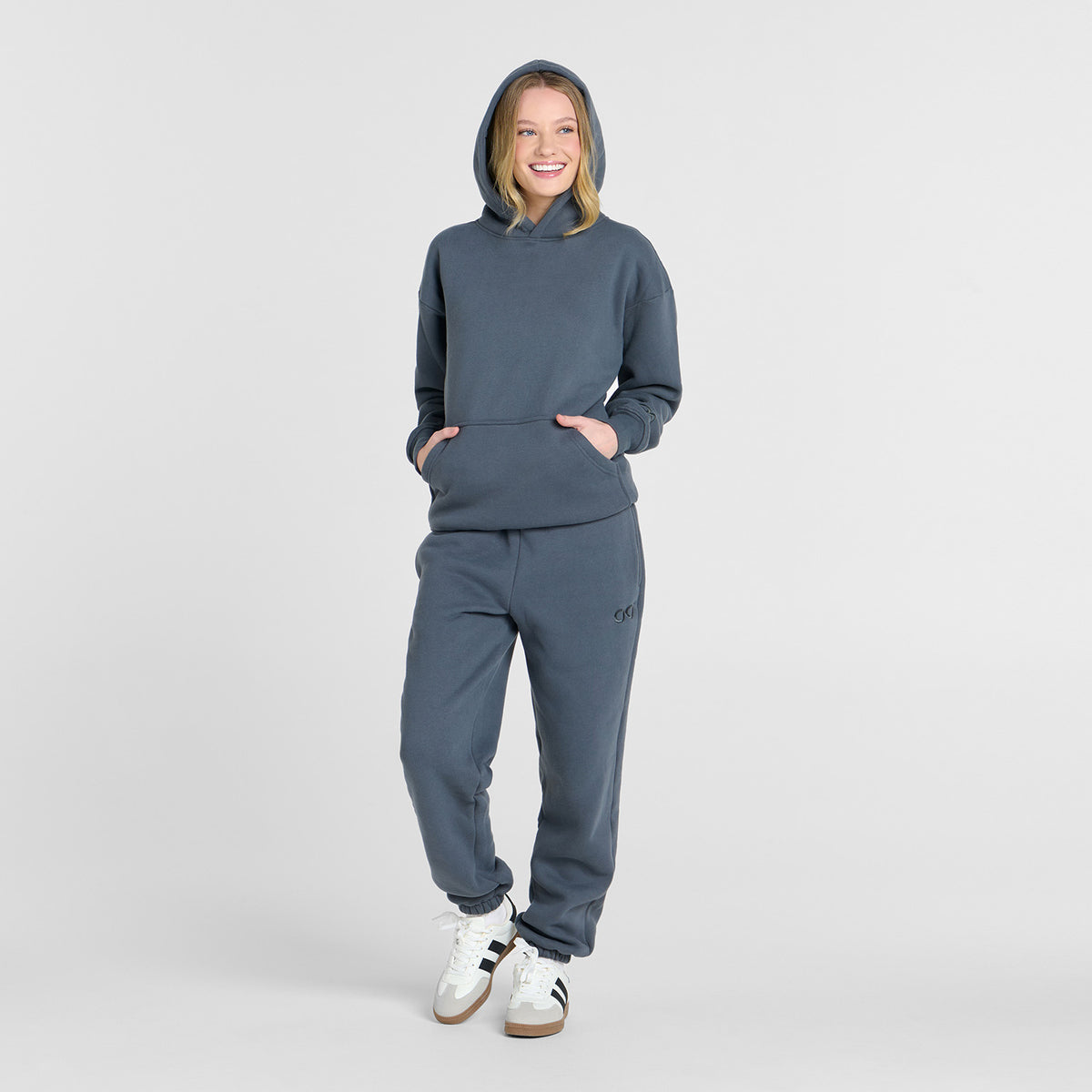 size: Sarah H is 168cm wearing a size XS/S