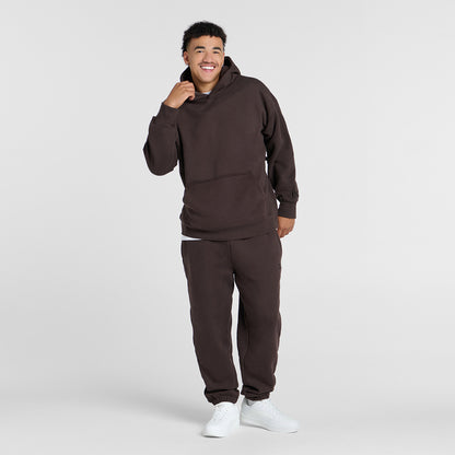 size: Tayleb is 182cm wearing a size L/XL