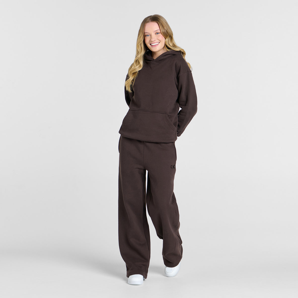 size: Sarah H is 168cm wearing a size XS/S