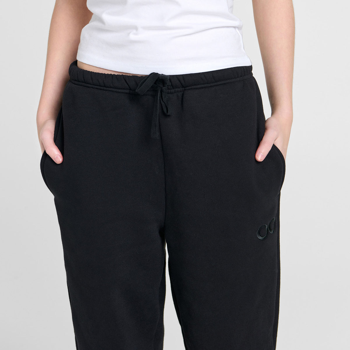 size: Sarah H is 168cm wearing a size S/M