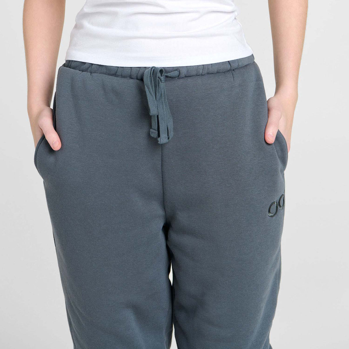size: Sarah H is 168cm wearing a size XS/S