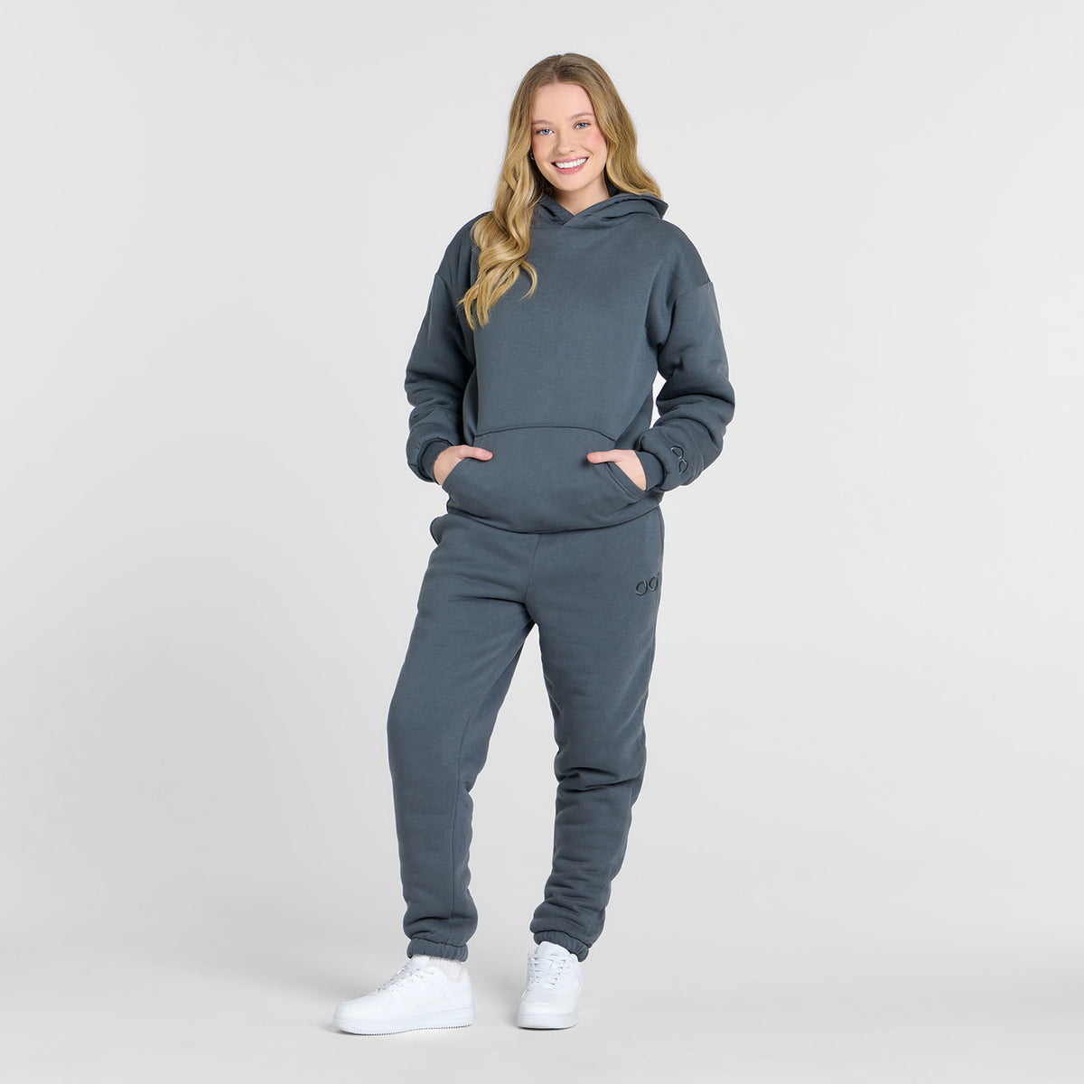 size: Sarah H is 168cm wearing a size XS/S