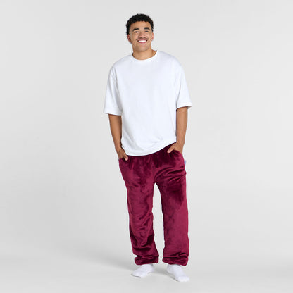 size: Tayleb is 182cm wearing a size L/XL