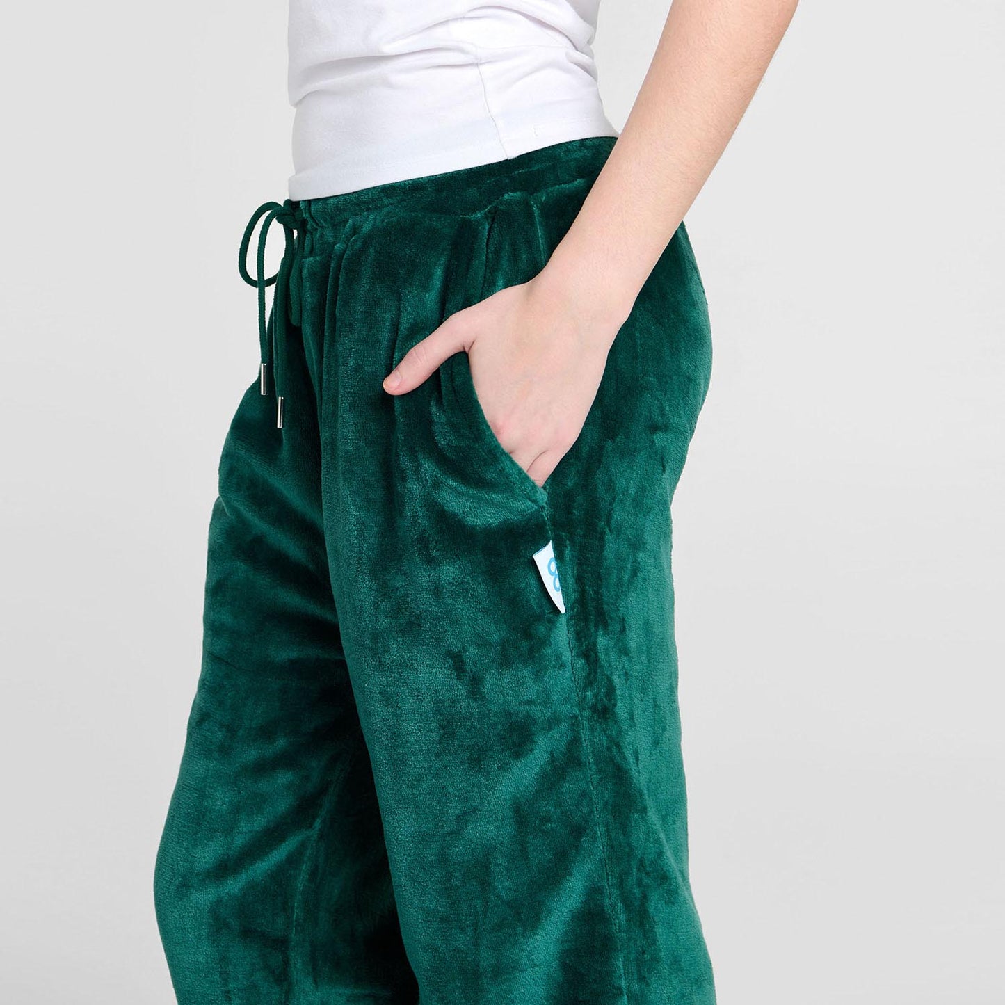 size: Sarah is 168cm wearing a size S/M
