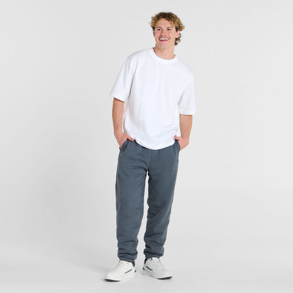 size: Archie is 183cm wearing a size L/XL