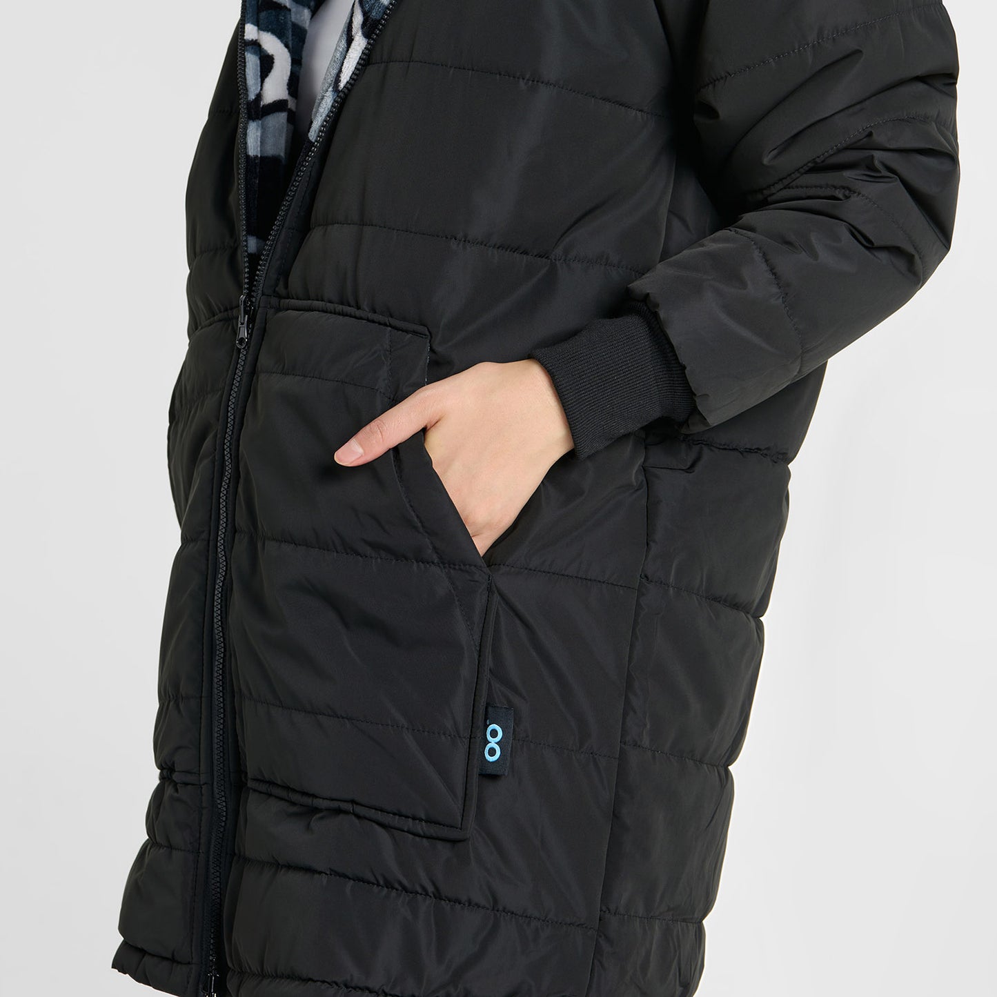 size: Ailene who is 178cm and wears a size S/M