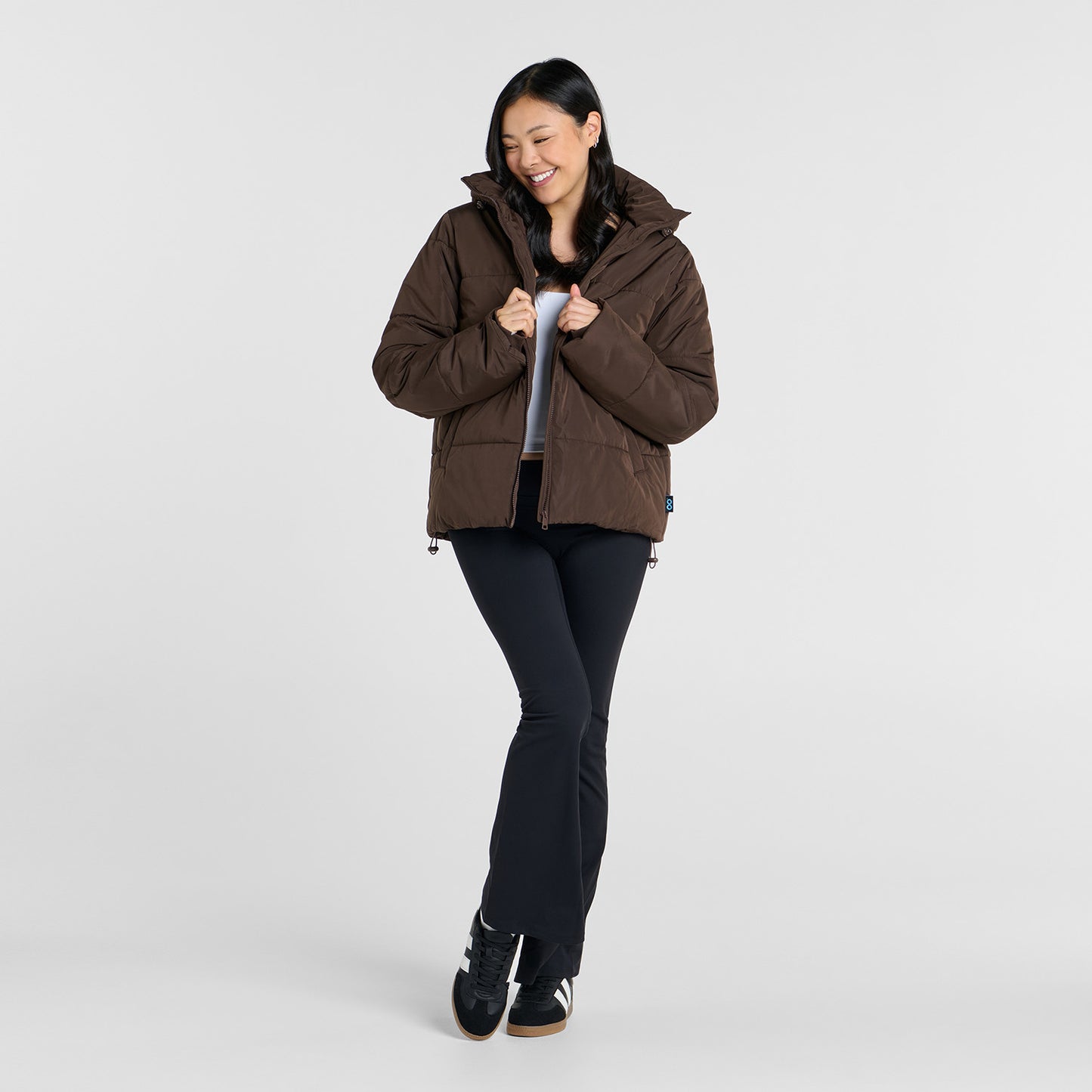 size: Ailene is 178cm wearing a size S/M