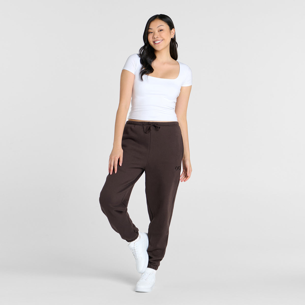 size: Ailene is 178cm wearing a S/M