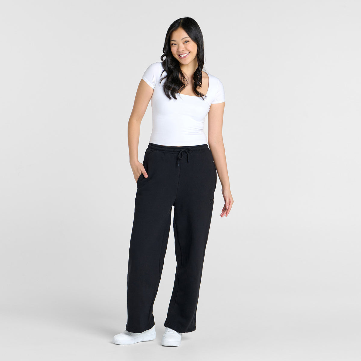 size: Ailene is 178cm wearing a S/M