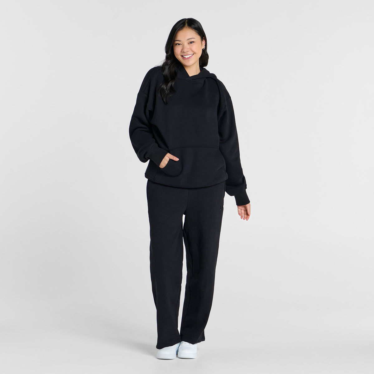 size: Ailene is 178cm wearing a S/M