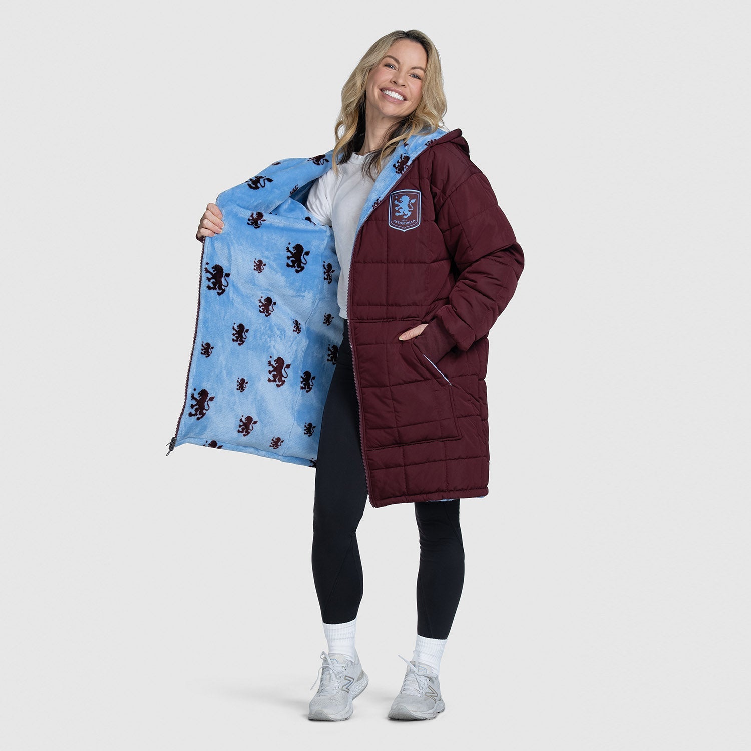 size: Emily is 160cm wearing a size S/M