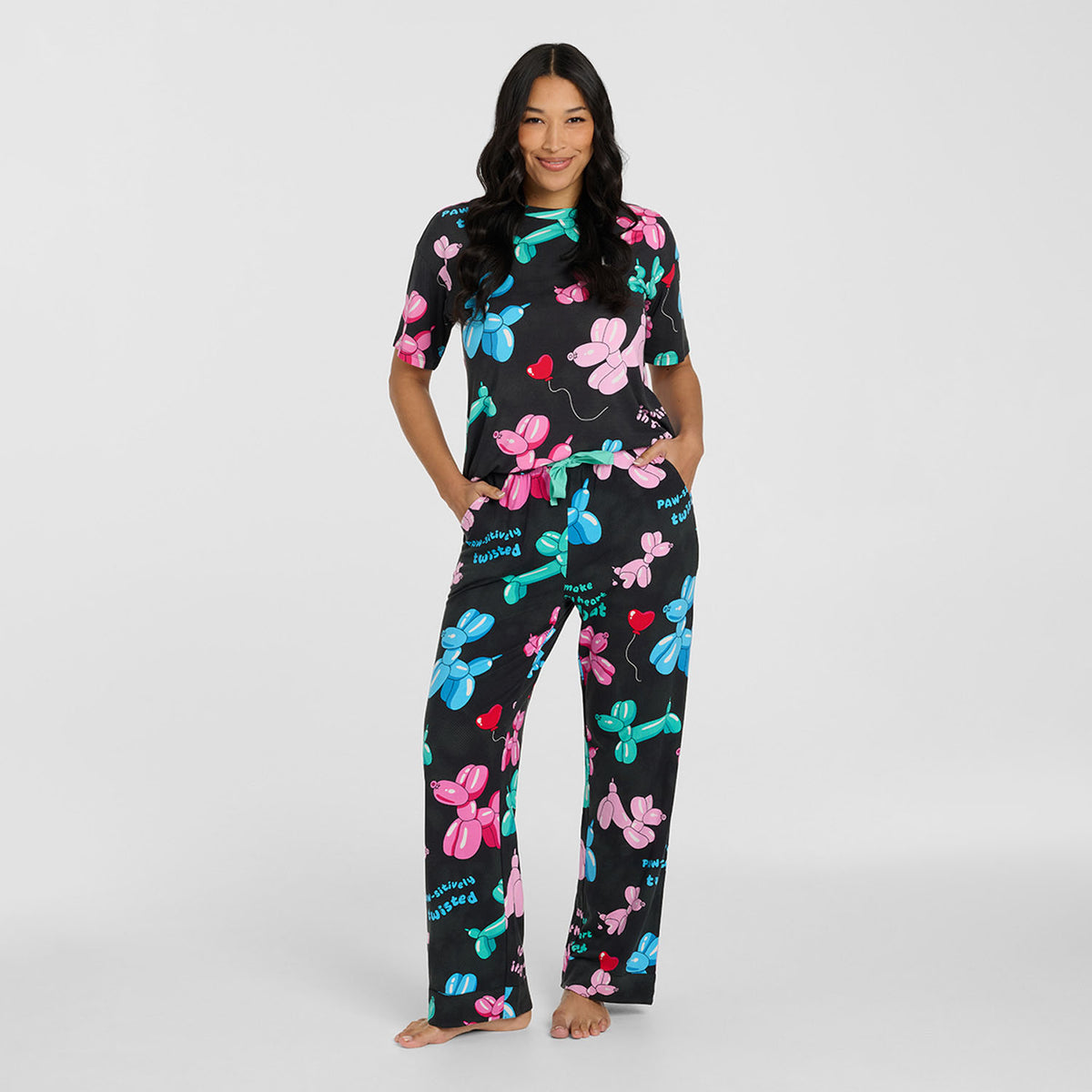 size: Alejandra is 172cm wearing a size S/M