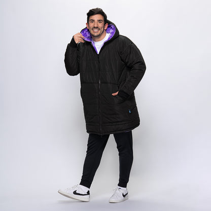 size: Martin is 186cm wearing a size L/XL