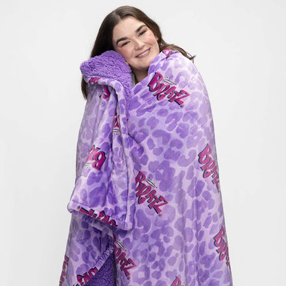 size: Claudia is 173cm wearing a size Single