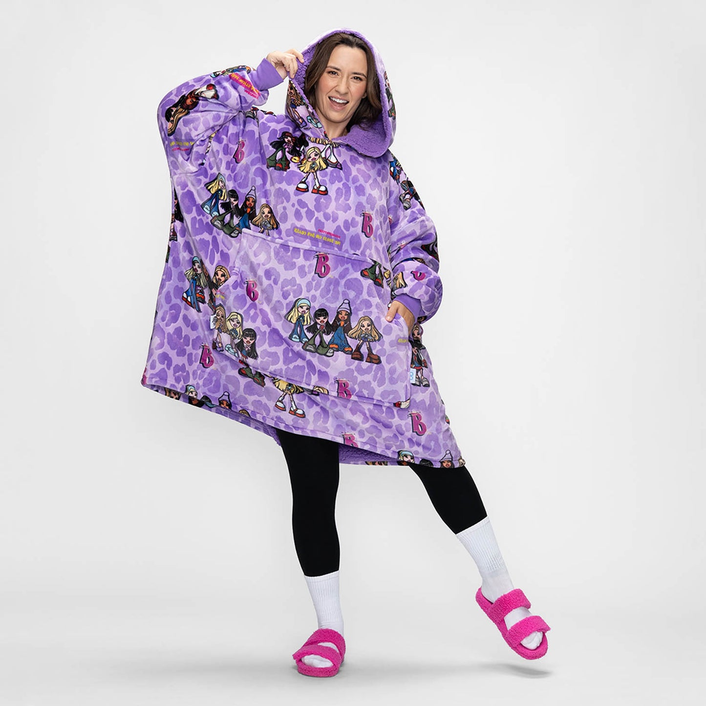 size: Mia is 170cm wearing a size OOD