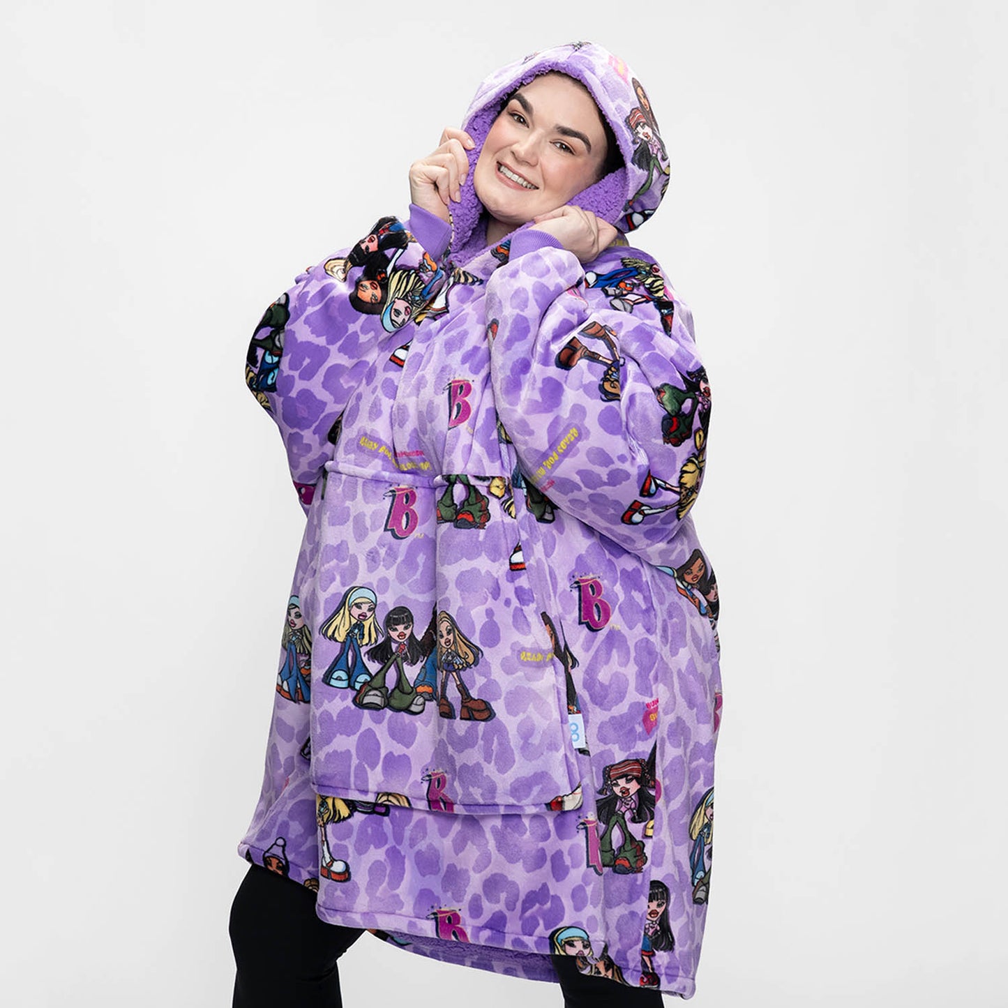 size: Claudia is 173cm wearing a size OOD