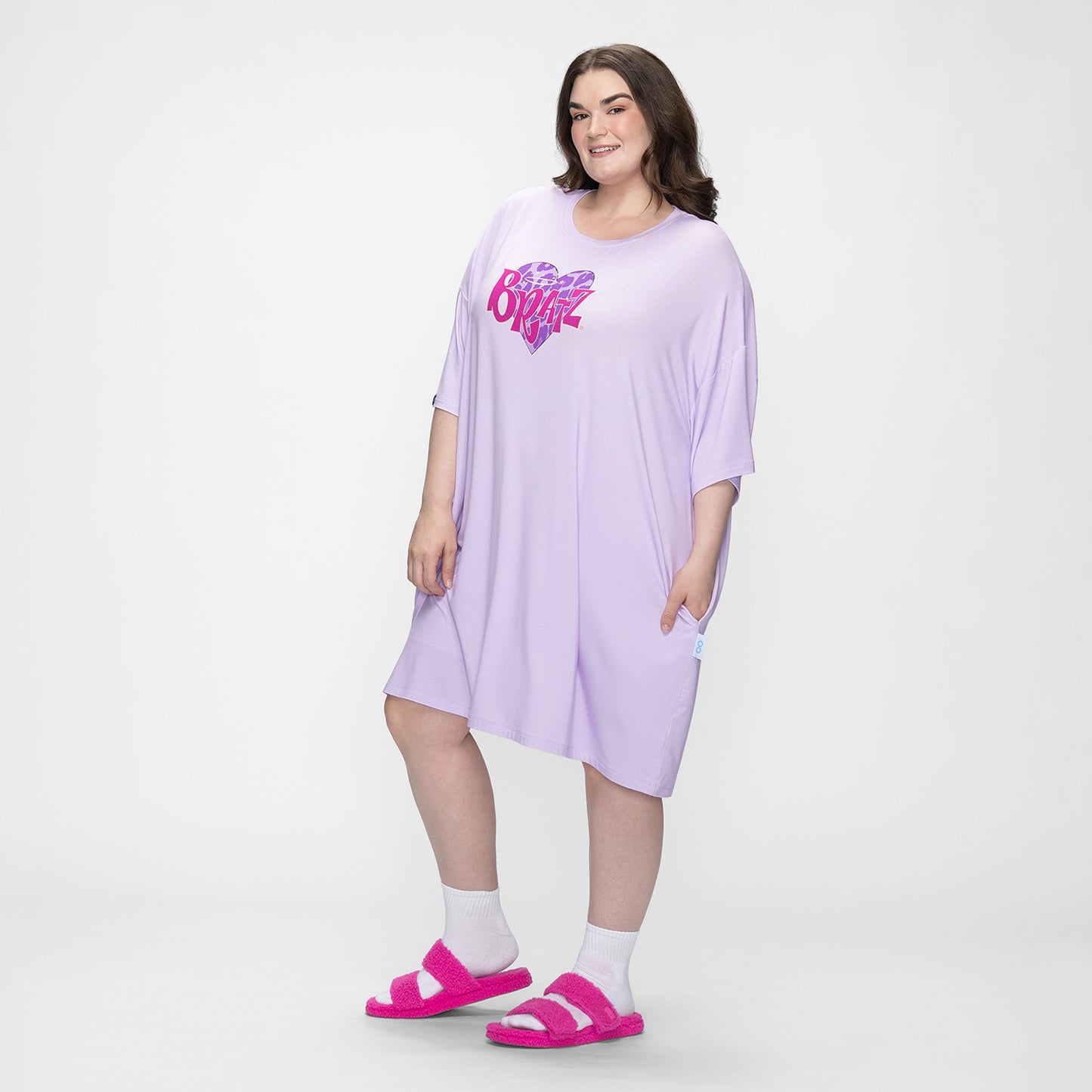 size: Claudia is 173cm wearing a size OSFM