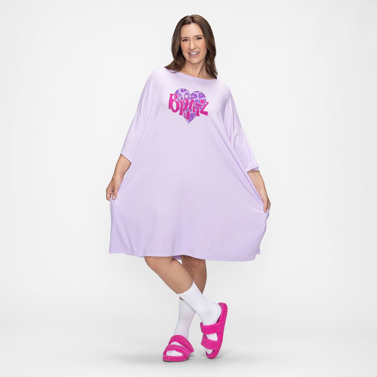 size: Mia is 170cm wearing a size OSFM