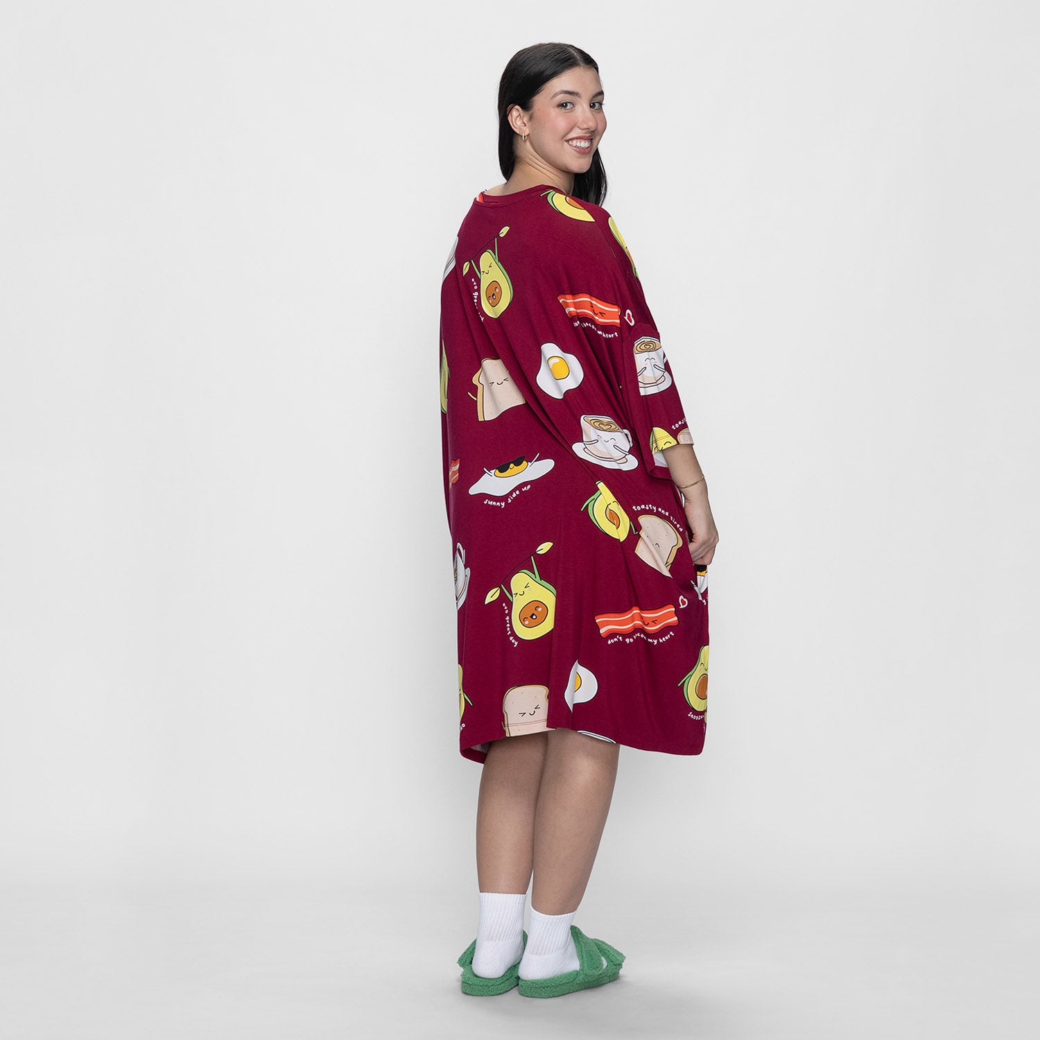 size: Sharnaya is 163cm wearing a size OSFM