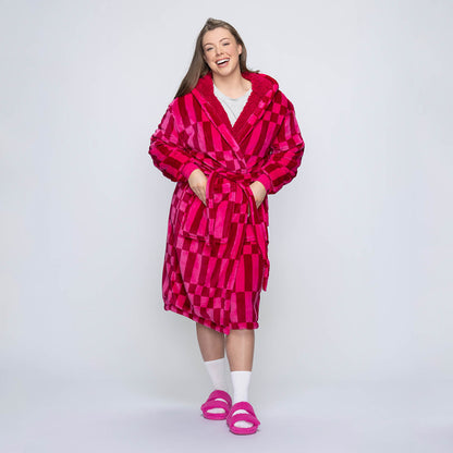 size: Mackenzie is 170cm wearing a size S/M
