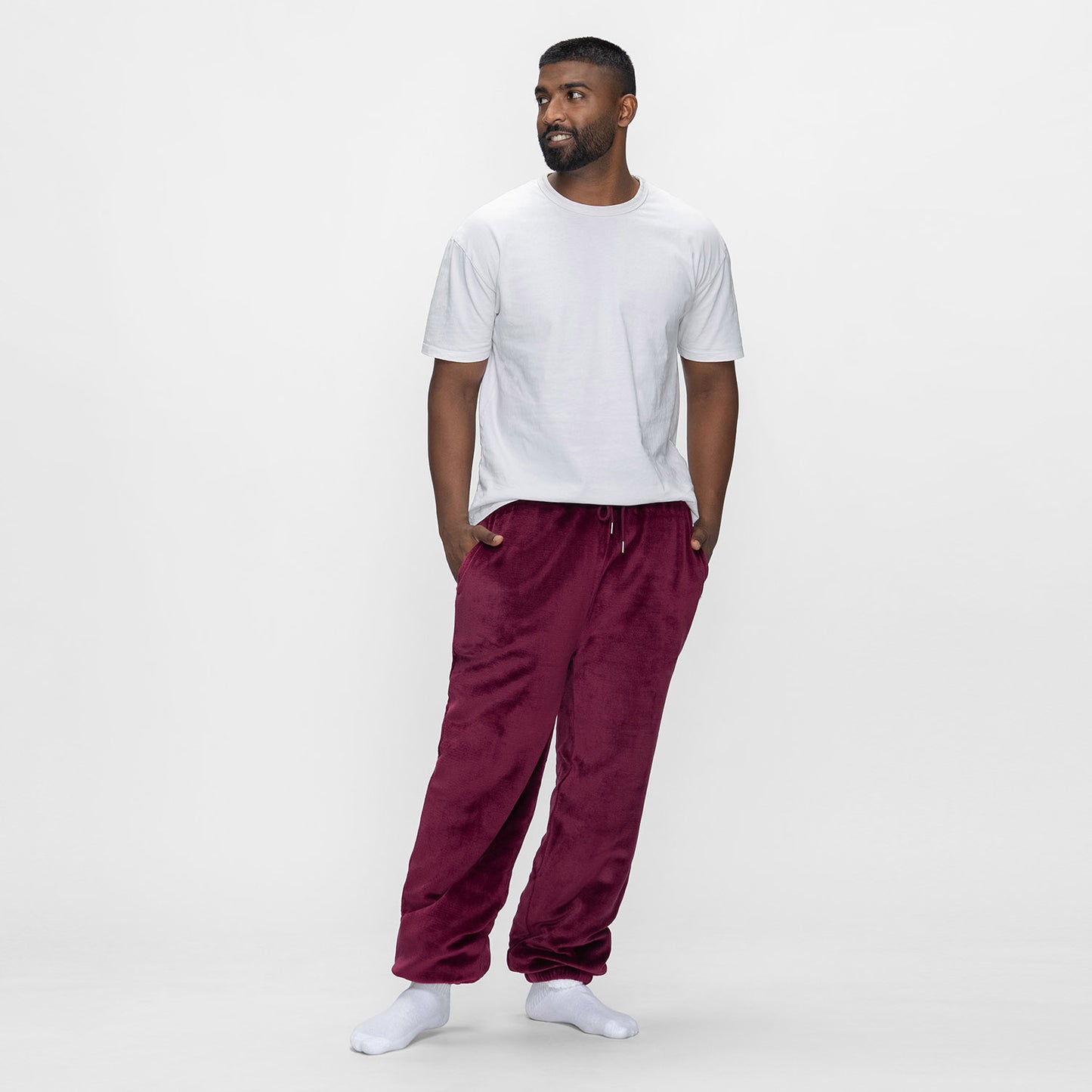 size: Sudev is 185cm wearing a size L/XL