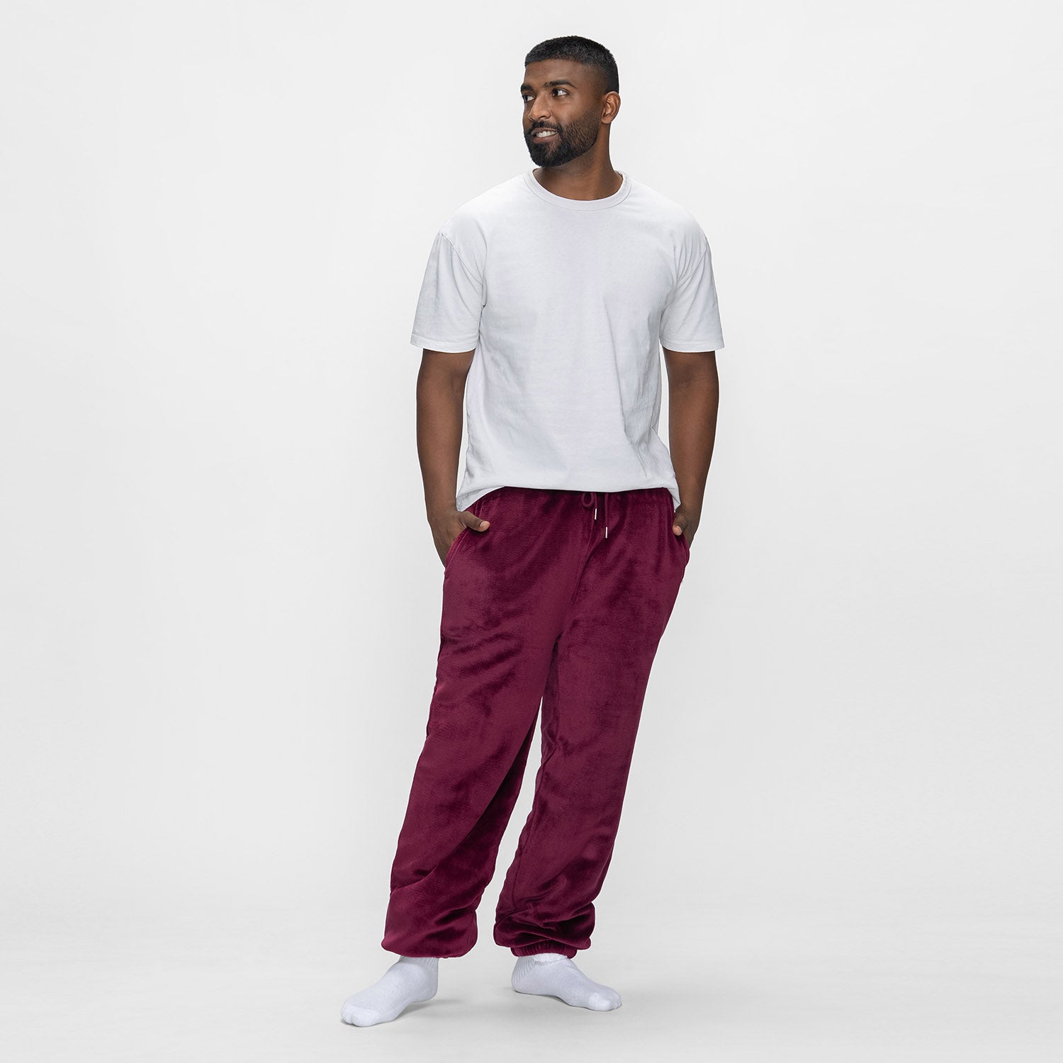size: Sudev is 185cm wearing a size L/XL