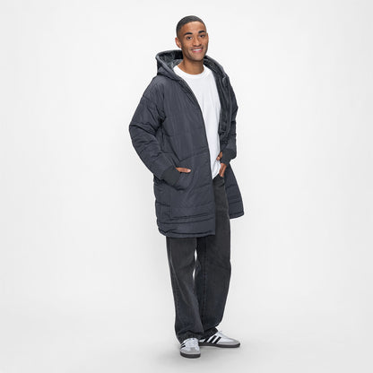 size: Asher is 182cm wearing a size L/XL