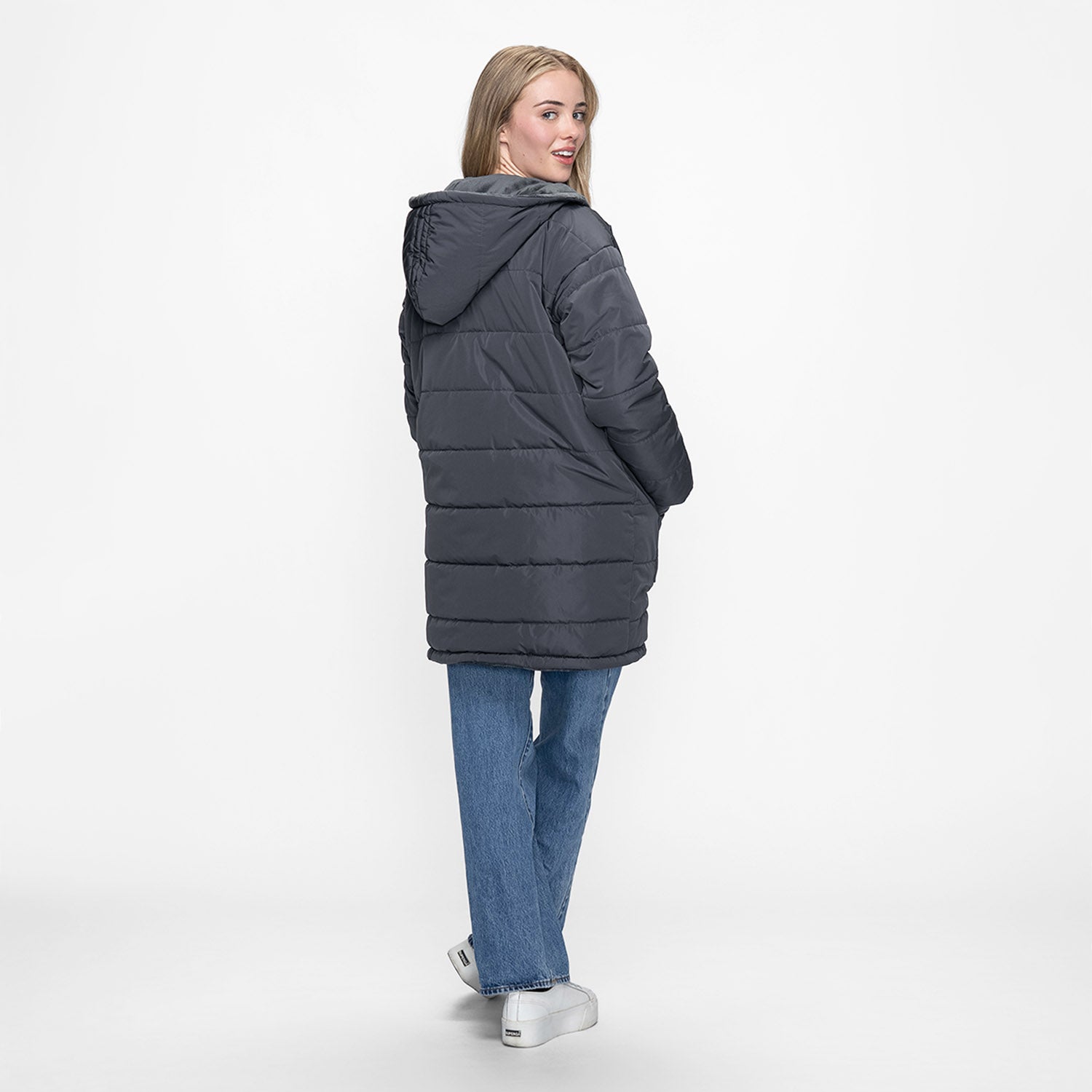 size: Sophia is 173cm wearing a size XXS/XS