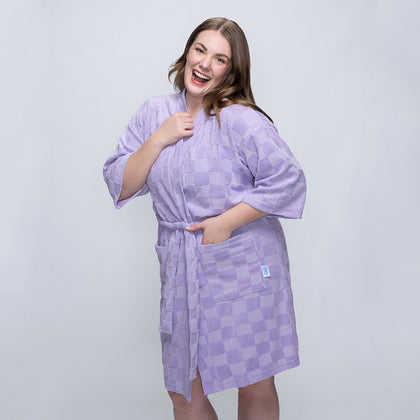 size: Tayla is 169cm wearing a size L/XL