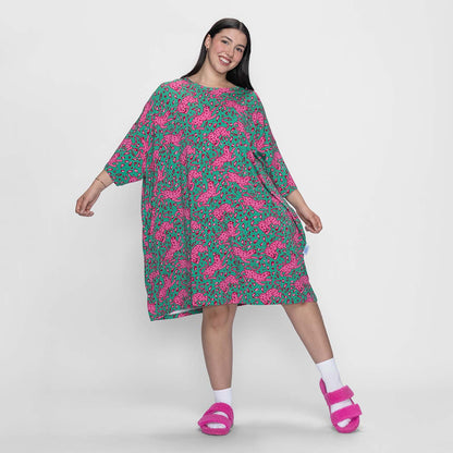 size: Sharnaya is 163cm wearing a size OSFM