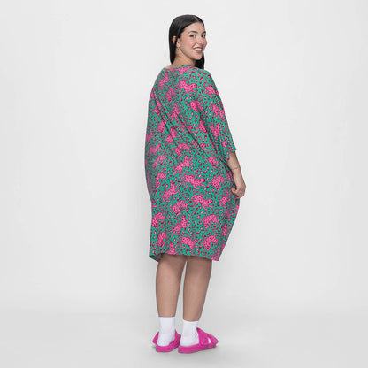 size: Sharnaya is 163cm wearing a size OSFM
