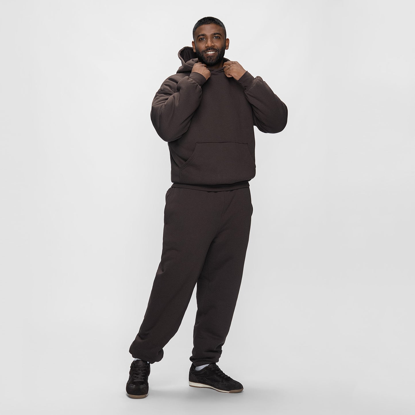 size: Sudev is 185cm wearing a size L/XL