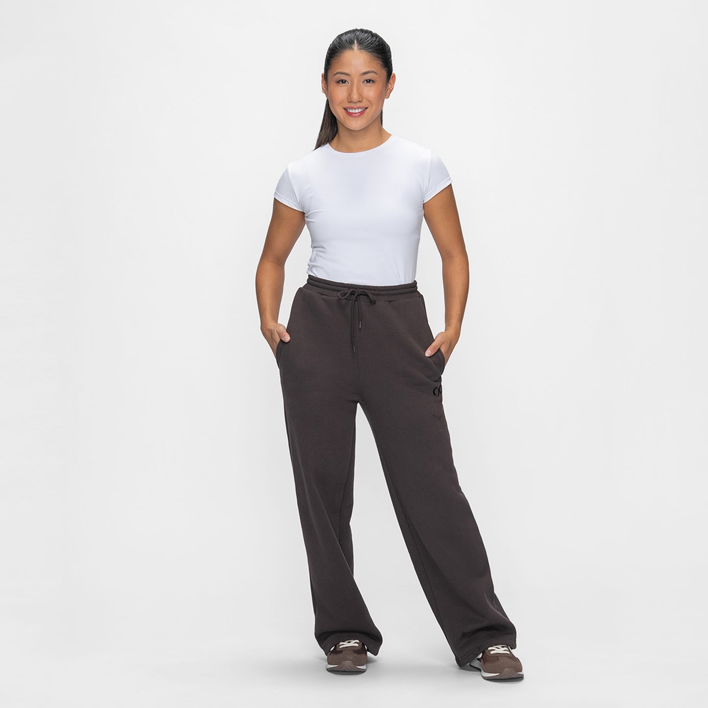 size: Yeryn is 165cm wearing a size XXS/XS