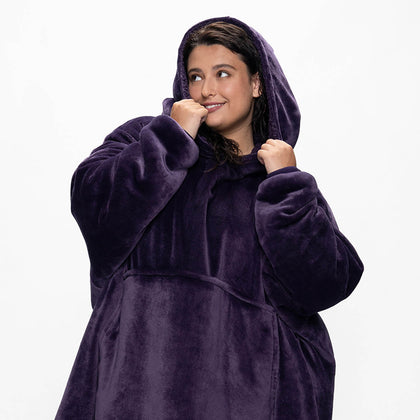 size: Aaliyah is 183cm wearing a size OOD