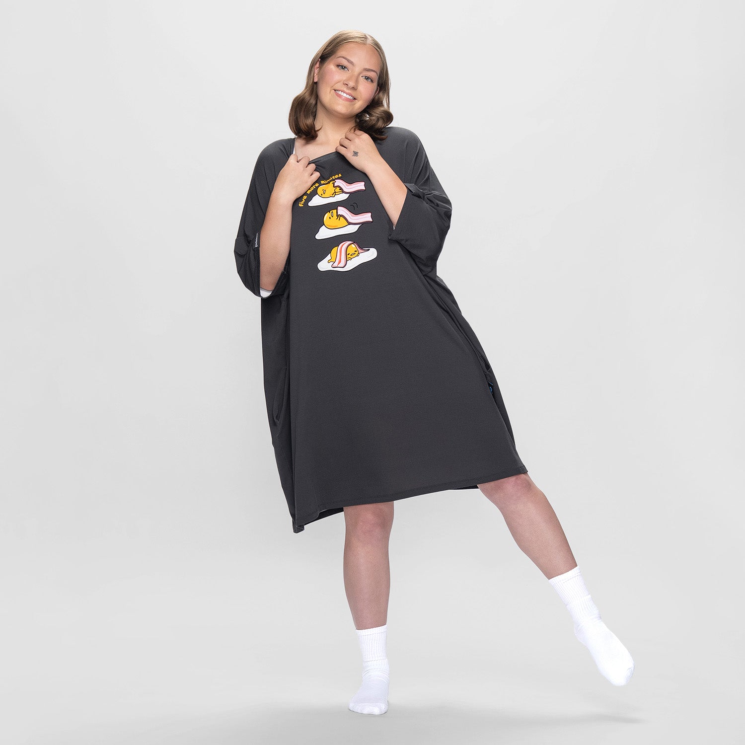 size: Hayley is 170cm wearing a size OSFM