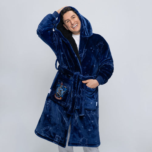 size: Imran is 173cm wearing a size L/XL