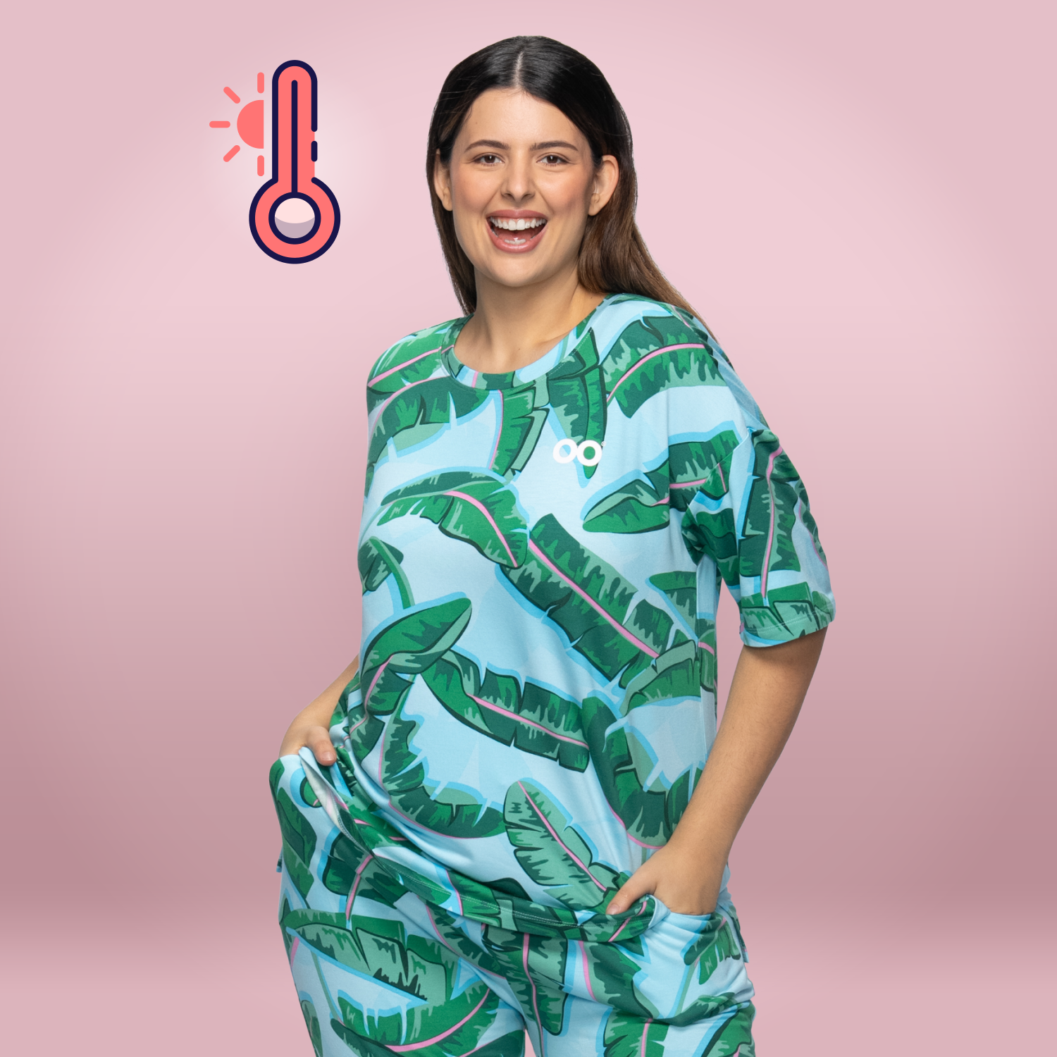 size: Serena is 180cm wearing a size XL