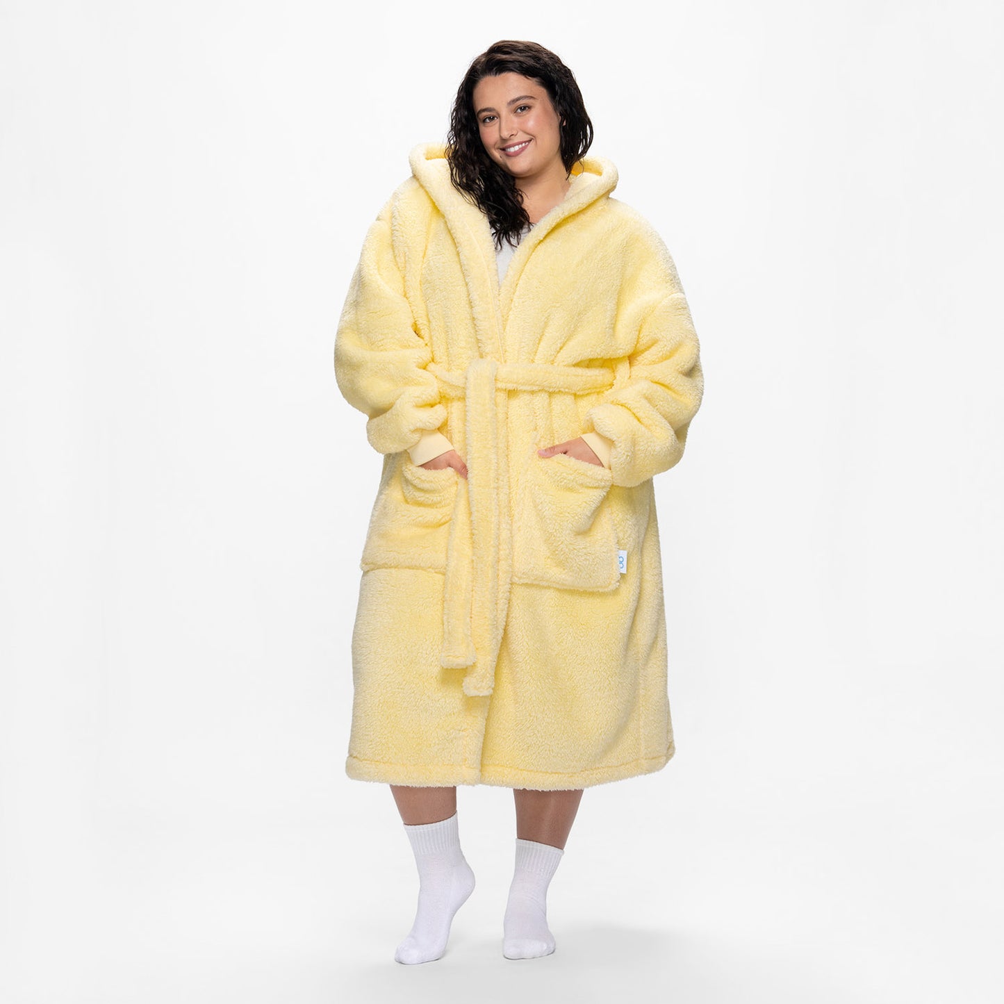 size: Aaliyah is 183cm wearing a size L/XL