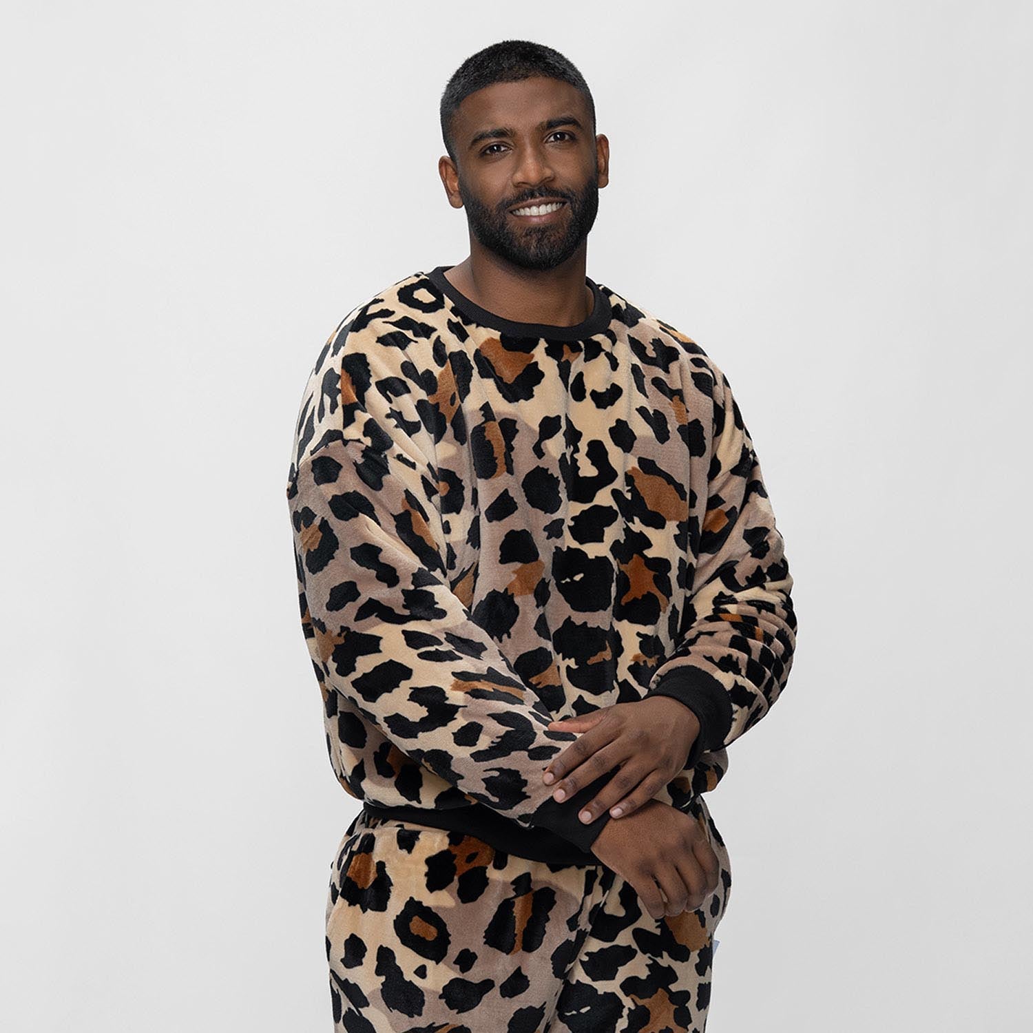 size: Sudev is 185cm wearing a size L/XL