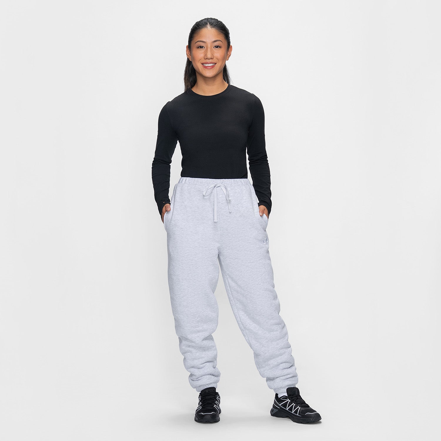 size: Yeryn is 165cm wearing a size XXS/XS