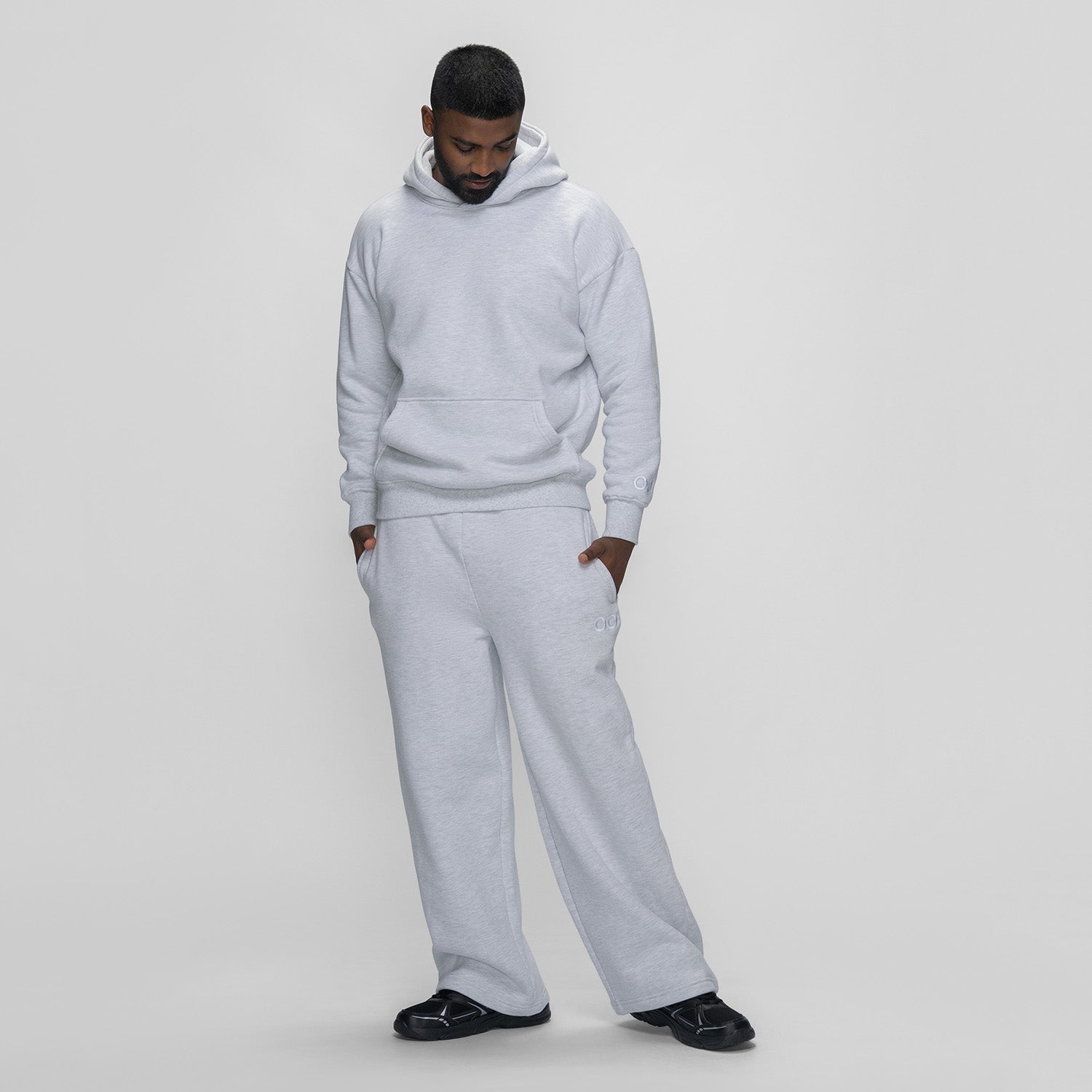size: Sudev is 185cm wearing a size L/XL