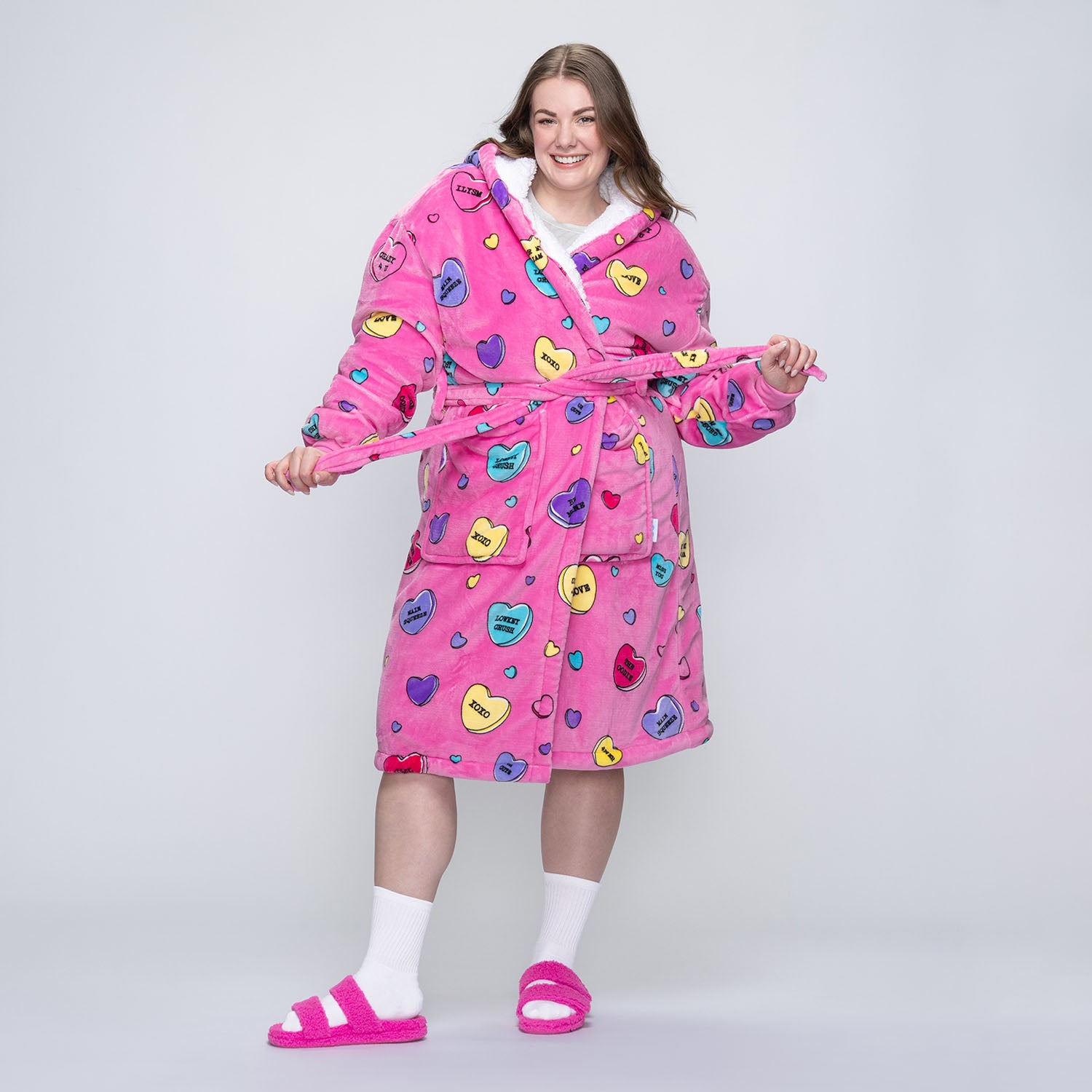size: Tayla is 169cm wearing a size L/XL