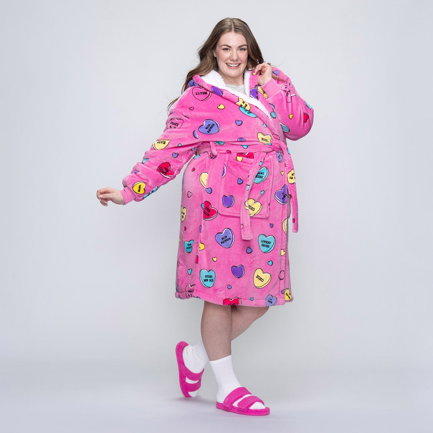 size: Tayla is 169cm wearing a size L/XL