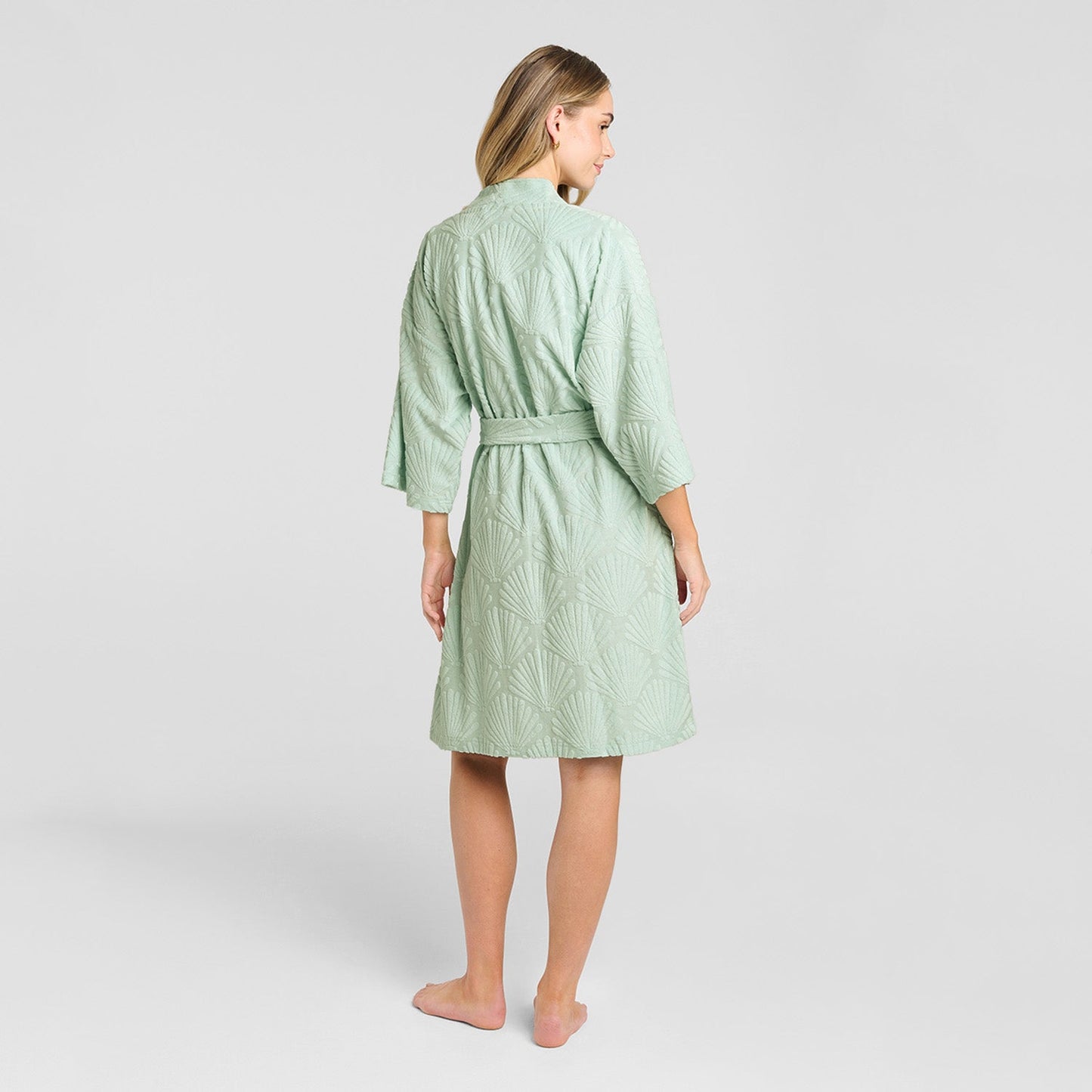 size: Milla is 179cm wearing a size S/M